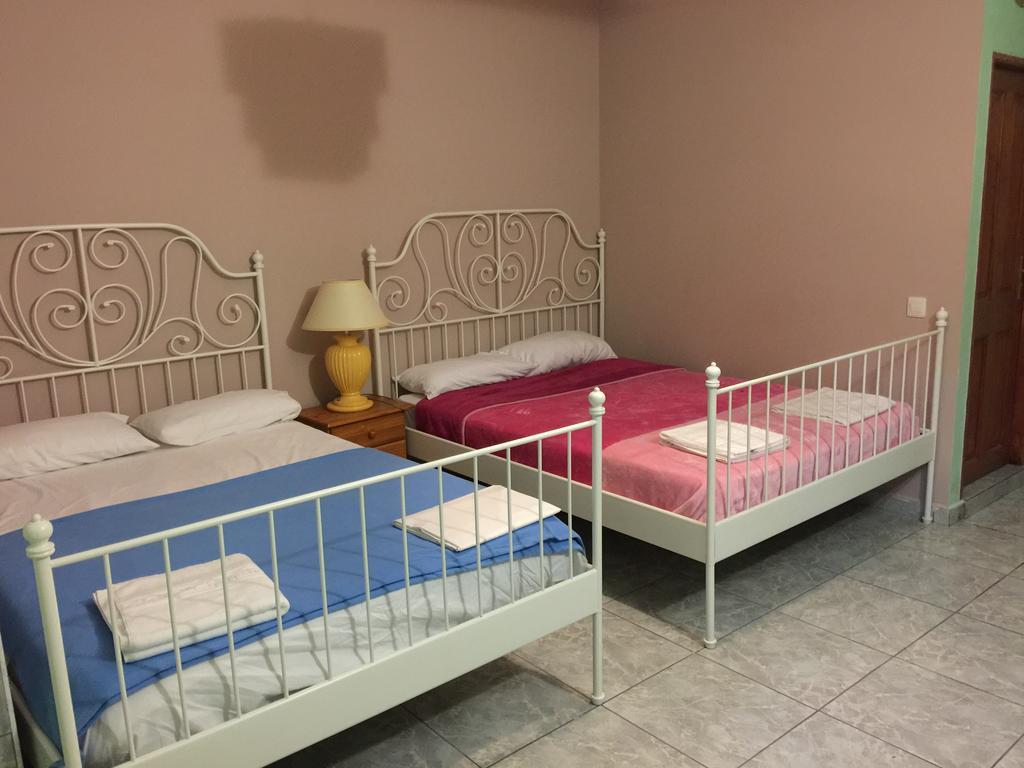 Tenerife Hostel Los Cristianos  Rom bilde